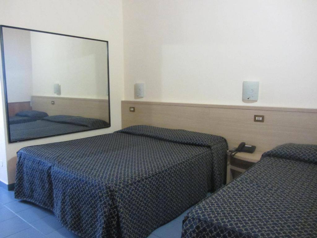 Hotel Nizza Milánó Kültér fotó
