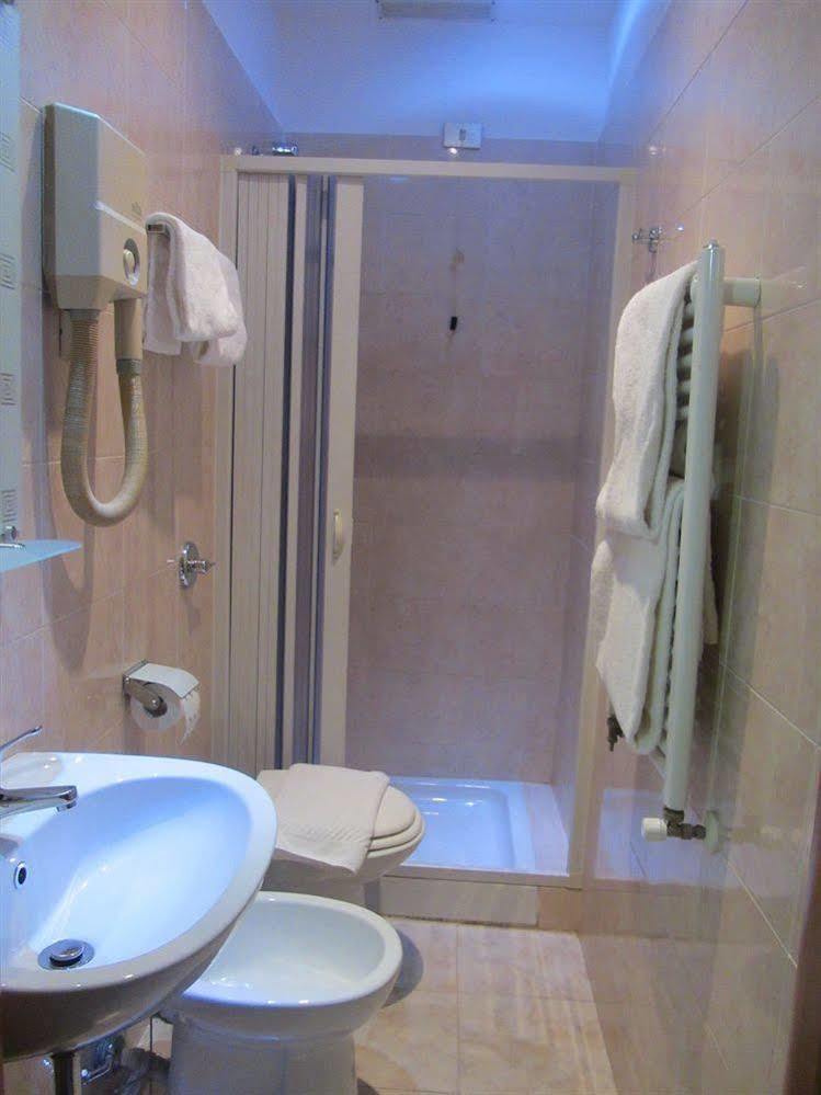 Hotel Nizza Milánó Kültér fotó